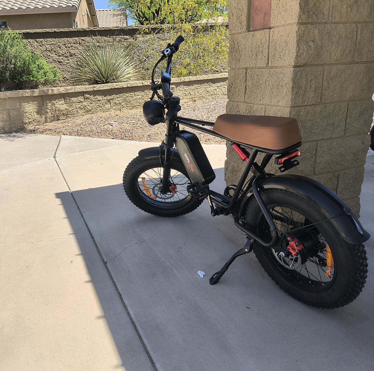 Fat Tire City E-Cruiser with Dual Shocks and 7 speed Shimano (Teen)